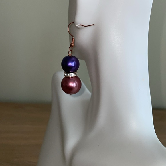 HAND CRAFTED OVERSIZED PIERCED BALL DROP PEARL EARRINGS Rose Gold Purple Pearls - Picture 4 of 14